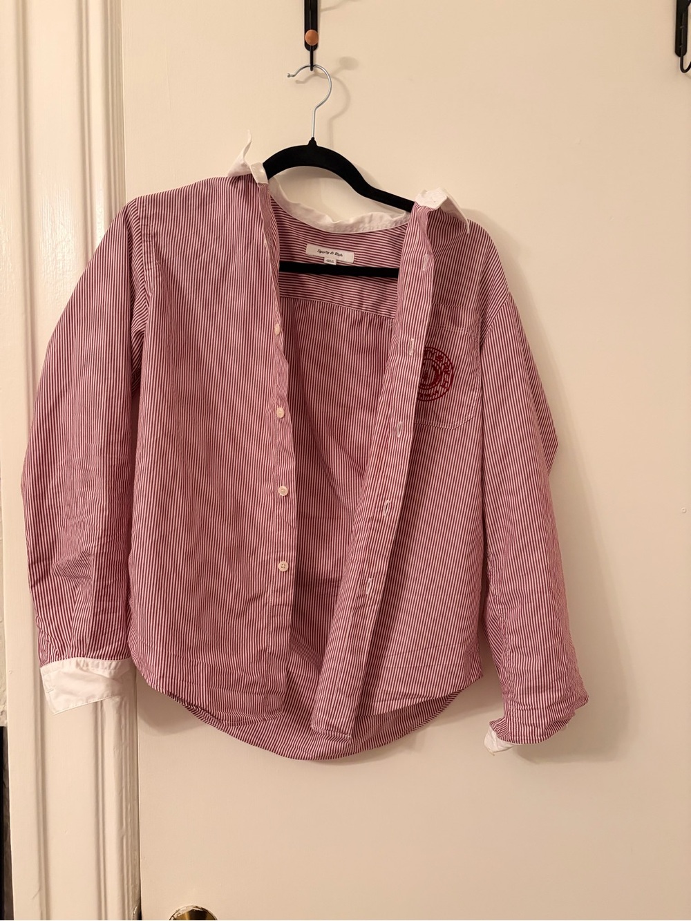 Sporty and rich button up top